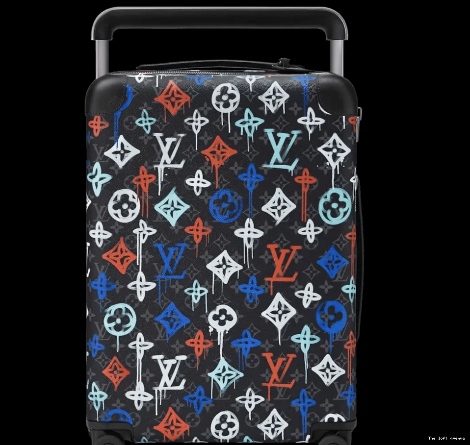 37L CABIN 55 HORIZON CUSTOM SUITCASE GRAFFITI 0716